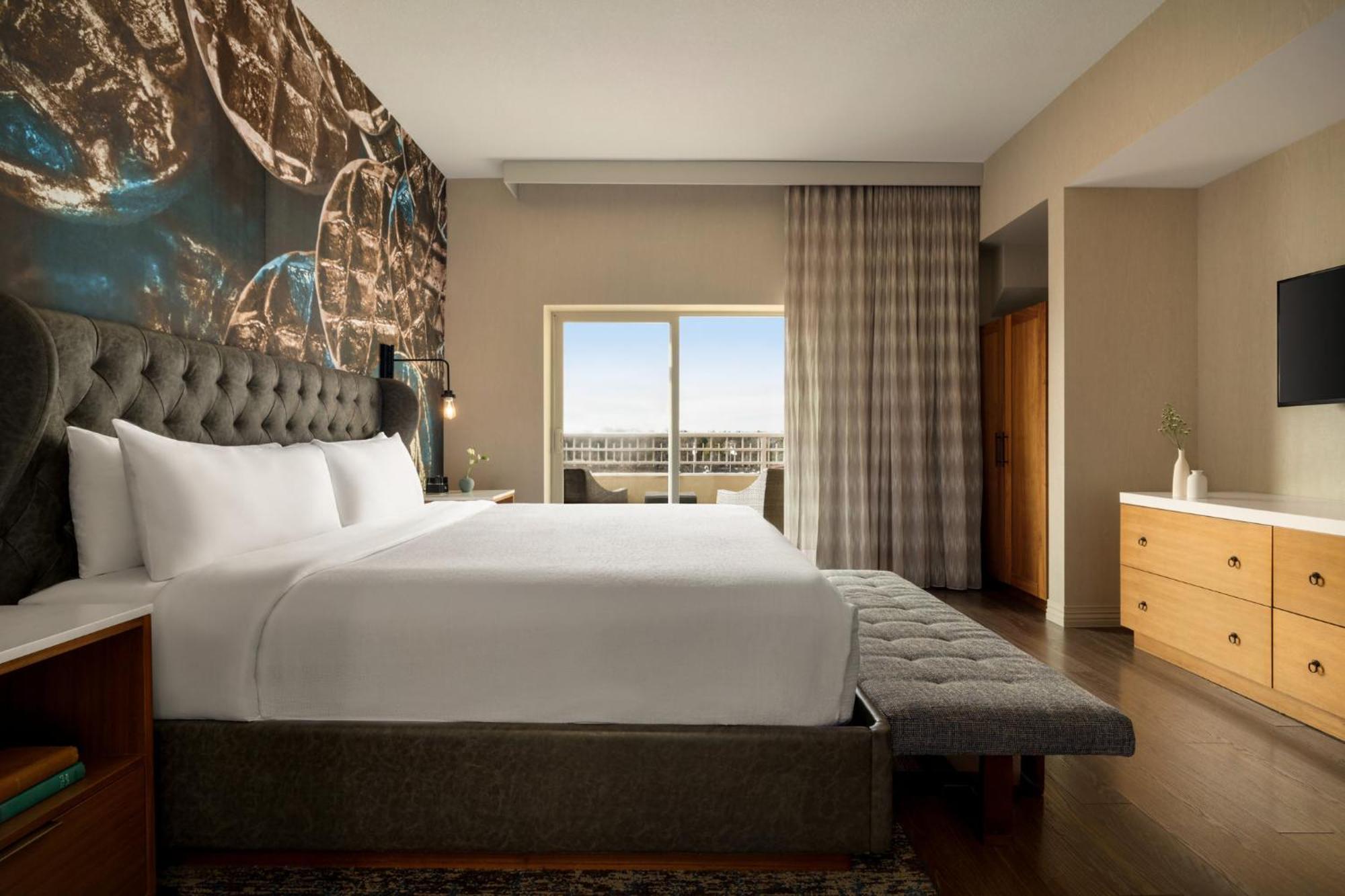 Hotel Indigo Naperville Riverwalk By Ihg Exterior photo