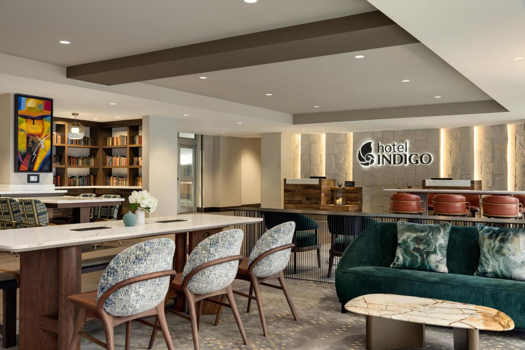 Hotel Indigo Naperville Riverwalk By Ihg Exterior photo